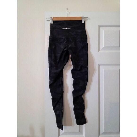 Sweetflexx Camo Leggings 2 NWT - Picture 1 of 9